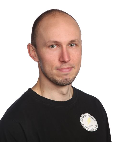 Marko Välitalo, sähköasentaja.
